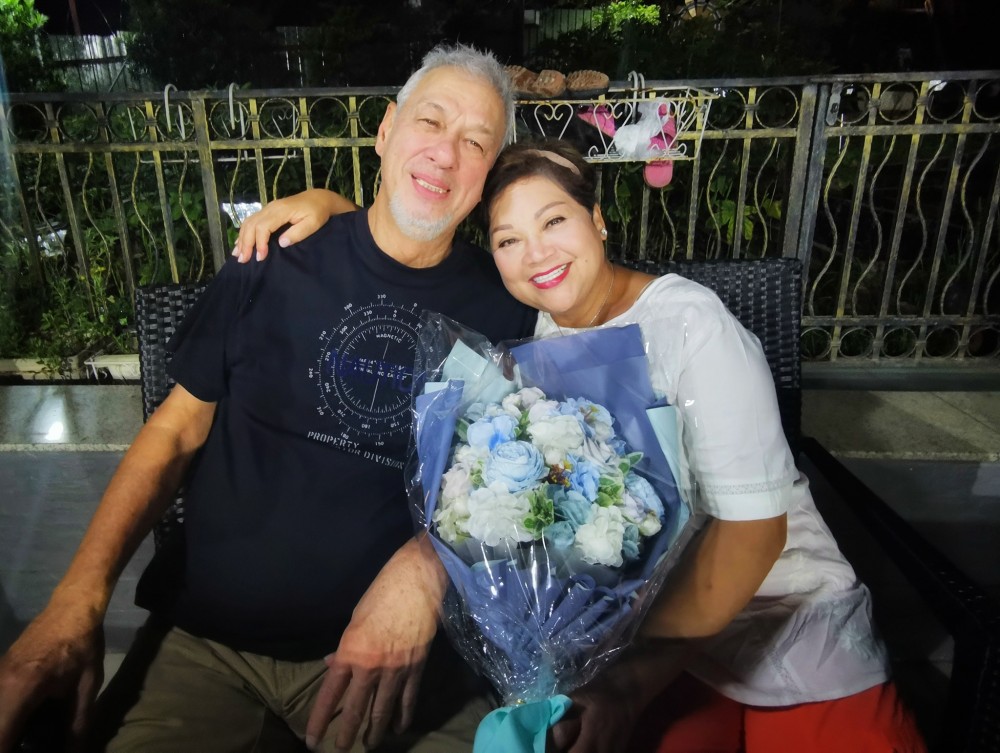 肥媽同葡籍丈夫Rick結婚21年