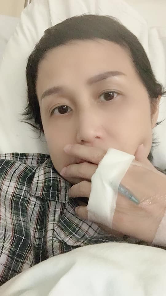 Shirley係因為上星期四早上突然右肋骨內痛,痛到坐唔到、企唔到。之後開始暈、作嘔、氣喘