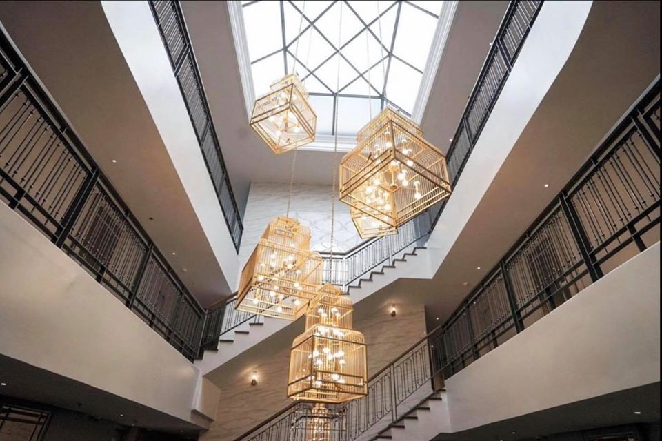 酒店中嘅每層樓都以唔同嘅歐洲鳥類為主題