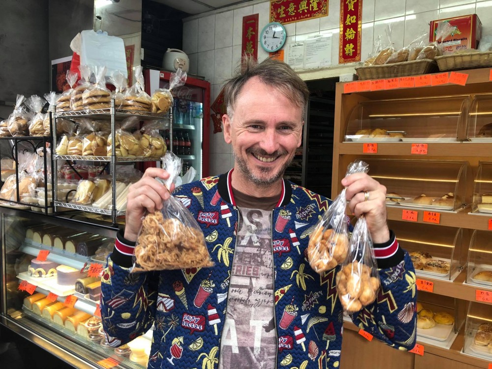 離開大台後河國榮都有接過廣告等,不過喺疫情下,已有半年無任何工作。