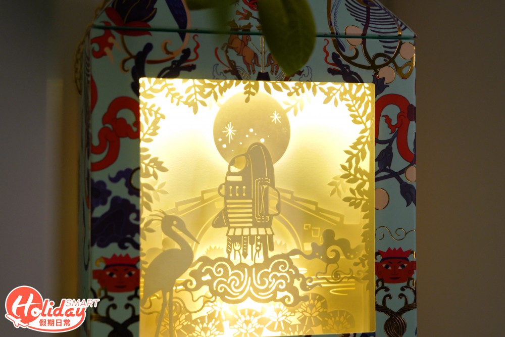 故事講述聰明伶俐的小主角自製了一艘火箭飛船,踏上尋找嫦娥的冒險之旅。