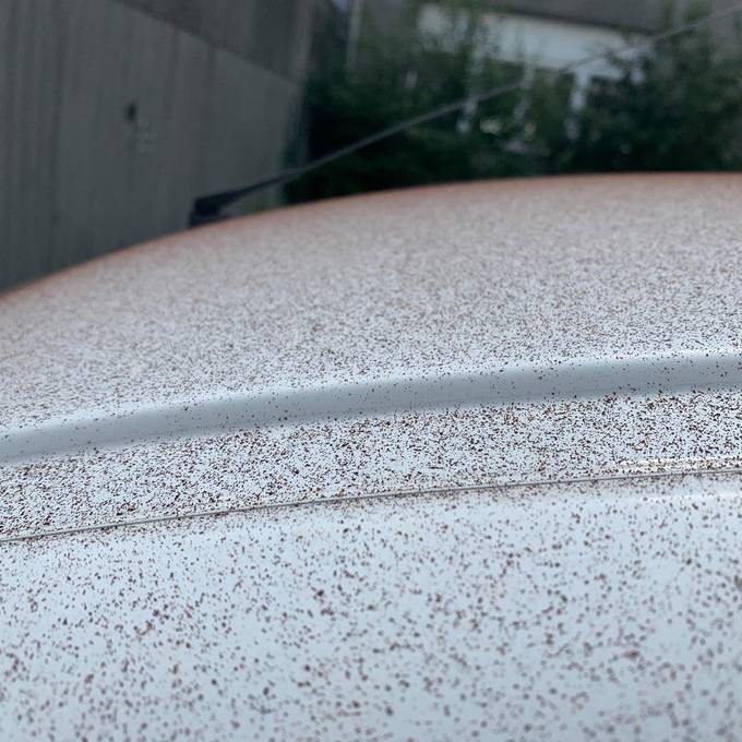 位於瑞士北部小鎮的奧爾滕(Olten),日前天降真朱古力雪。