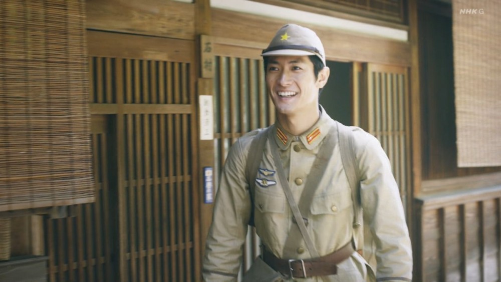 三浦春馬著上軍裝回家一幕，一句對白：「我回來了。」令網友淚崩