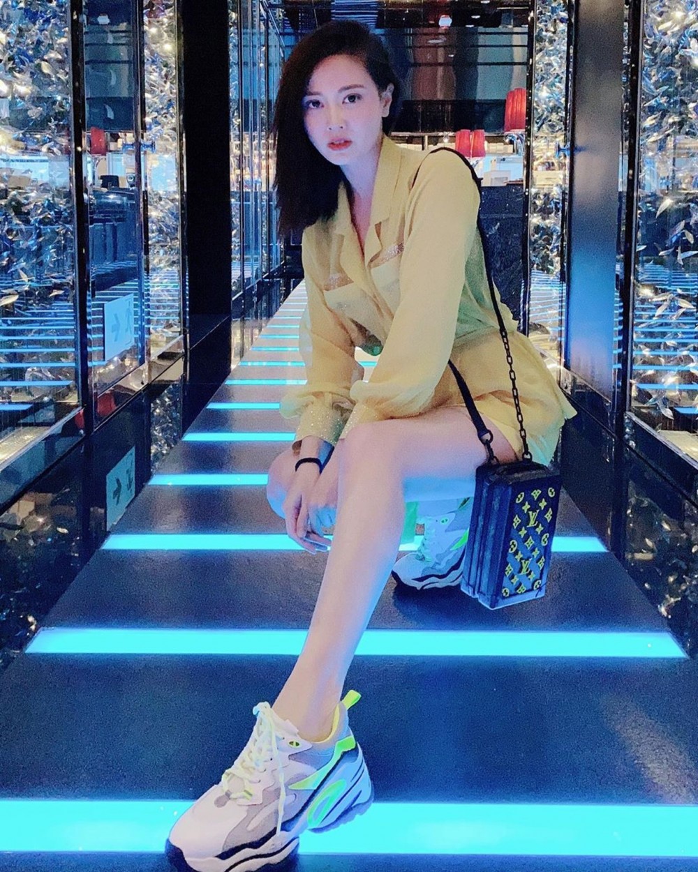 如果唔係用佢微博post相真係認唔出佢係朱晨麗!