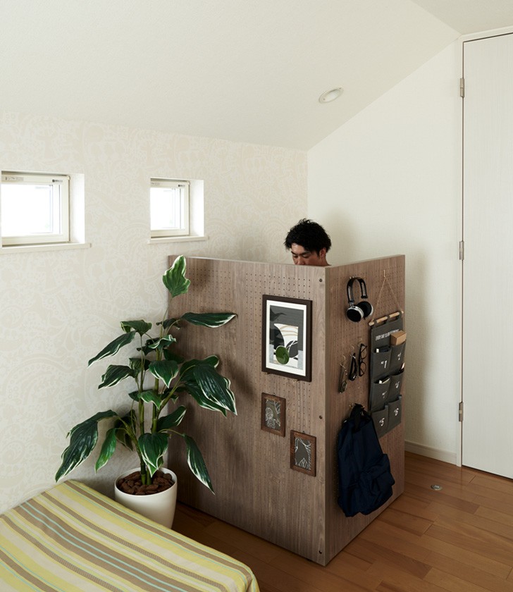 官方定價為 88,000 円一套。