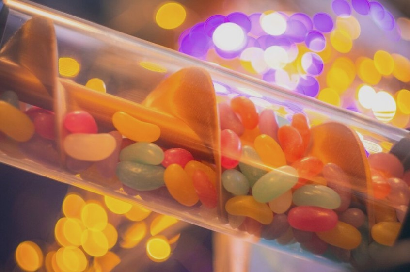 地面入口嘅售票處及魔法用品售賣區