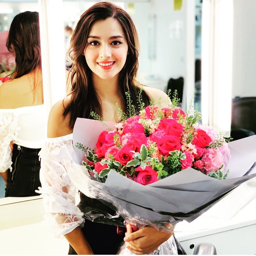 唔太識中文嘅Lisa就表示最難係講中文對白，要靠寫拼音先可以講得流暢。