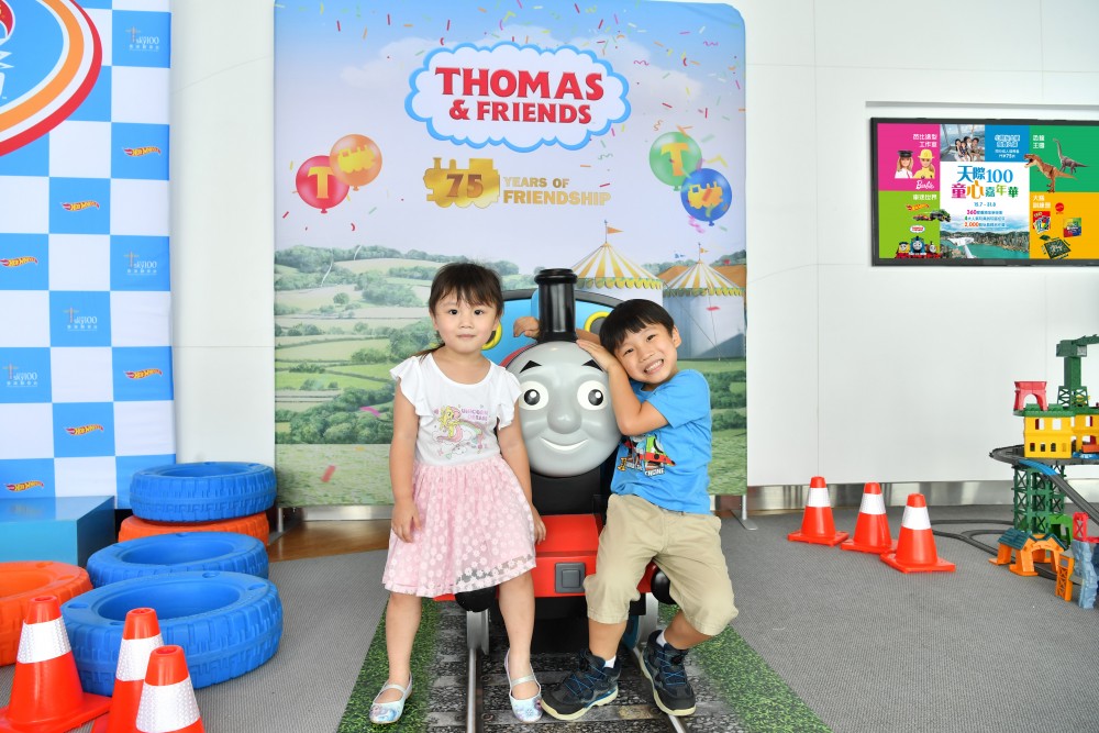 天際100再推門票買一送一優惠+小朋友免費入場！