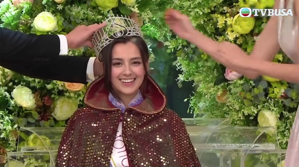 港姐冠軍謝嘉怡（Lisa）自奪冠後都相當受歡迎