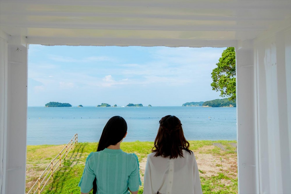 望坐依個 180 度豪華海景,坐喺度聽着住海水拍聲,諗吓都覺得 chill 呀!