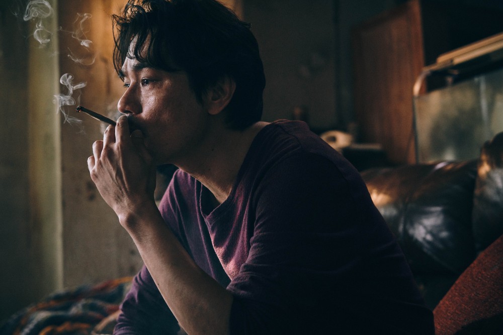 《手捲煙》劇照