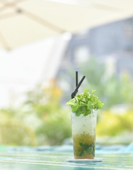 除咗咖啡，仲有其他飲品。