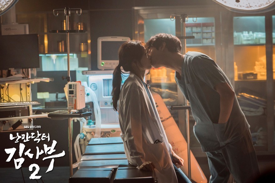 李聖經同安孝燮呢條感情線非常甜蜜。