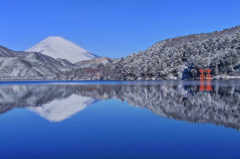 喺箱根可以望住富士山浸溫泉~