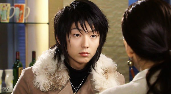 嗰時李準基有少少baby fat