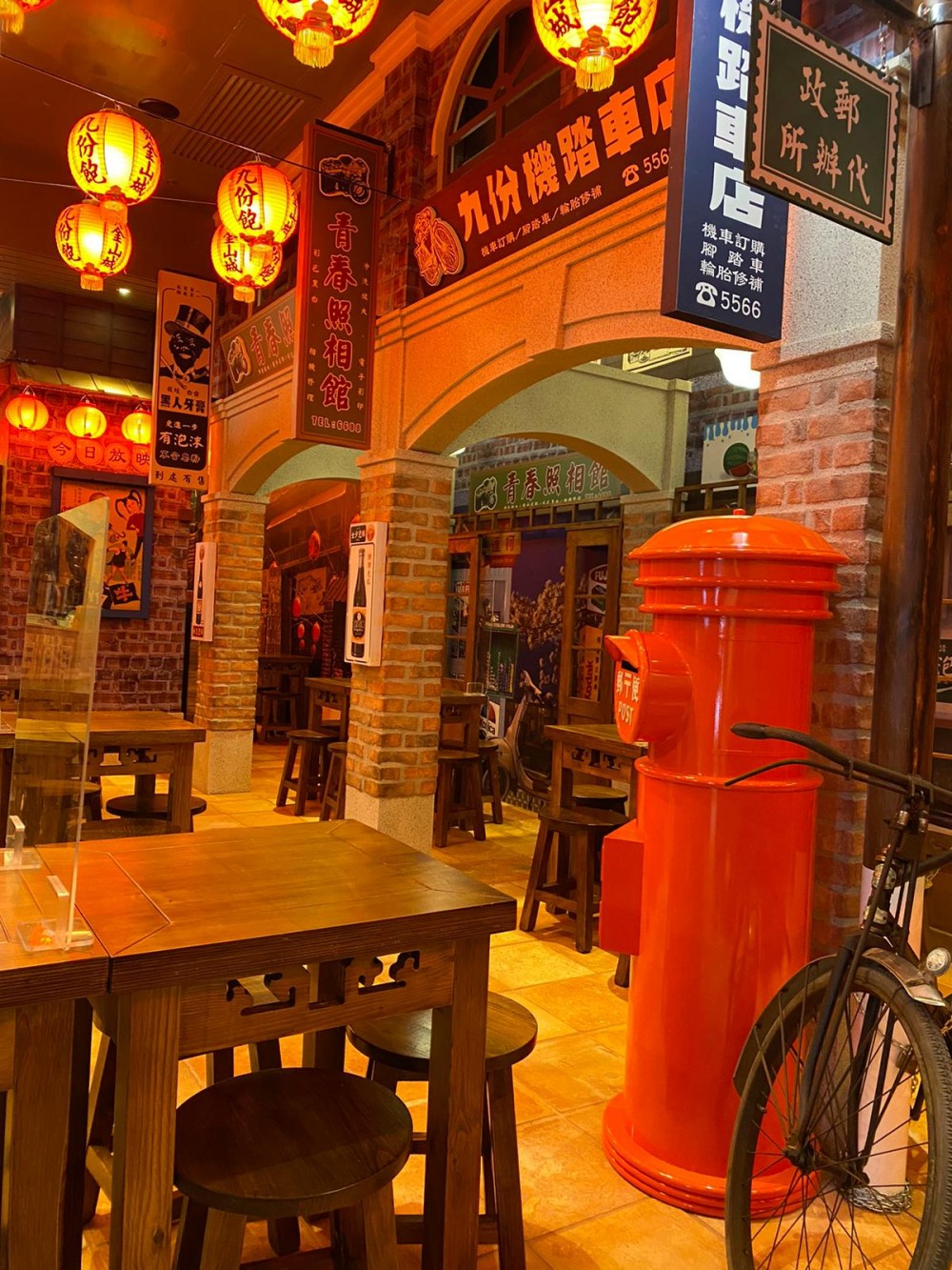 北角台式小店九份飽登陸九龍灣!