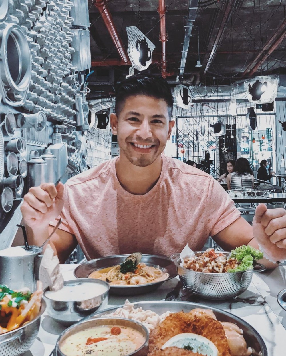 溫家偉加入大台10年，舊年宣佈離巢去新加坡發展。