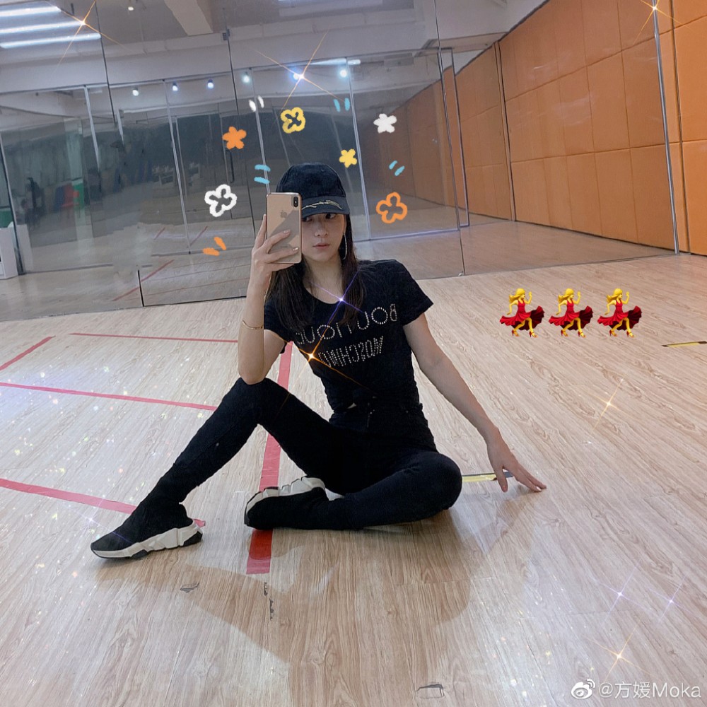 身為跳舞天王嘅太太，方媛都好熱愛舞蹈，疫情期間都堅持出門練舞。