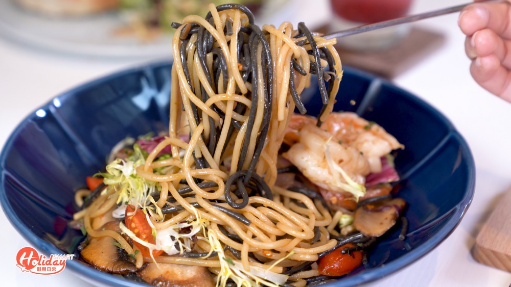 大角咀木系咖啡小店荔枝角重開！