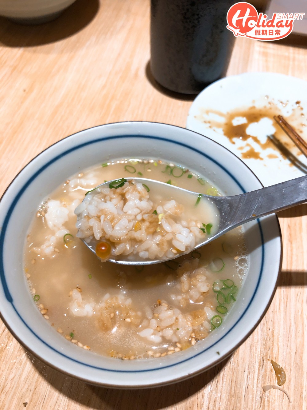 佢哋嘅湯係魚湯，魚味濃郁，仲喺魚湯入面加咗柚子皮，令到魚湯非常清甜。