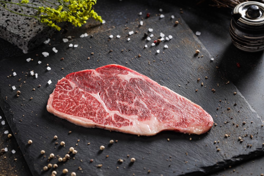 SRF極黑牛霜降牛肉眼