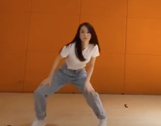 方媛將自己跳舞嘅片段放咗上抖音