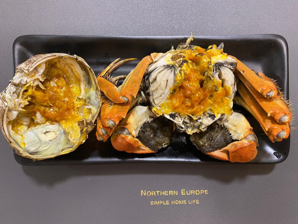 品味火鍋速遞精選頂級靚大閘蟹(公蟹)