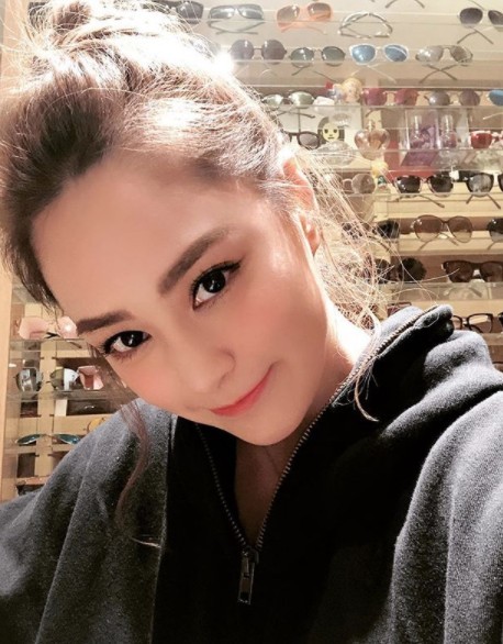 水瓶座藝人——鍾欣潼