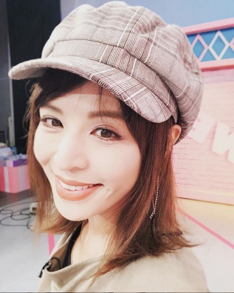 齋睇相真係睇唔出佢已經 52 歲，身材同靚樣都Keep得好好呀！