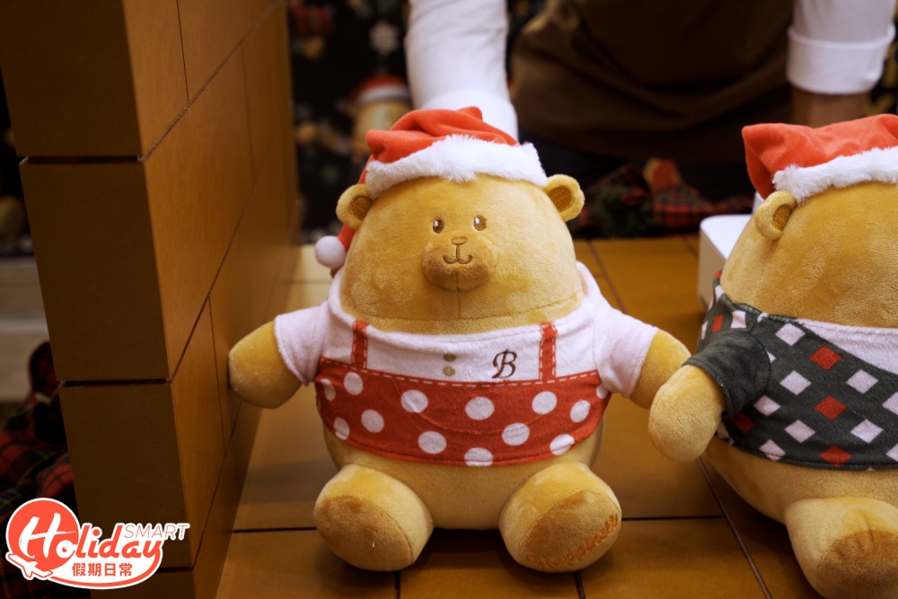 市民亦可在現場捐款予「香港血癌基金」,抽卡後換領聖誕熊。