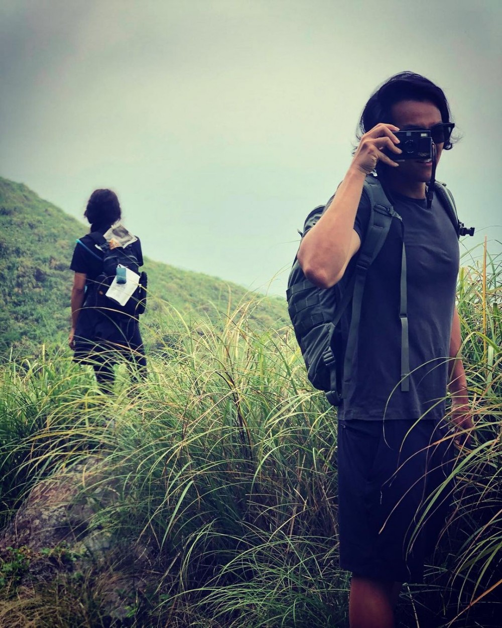 男神彭于晏熱愛運動，不時喺IG晒出海、踩單車、行山嘅相片。