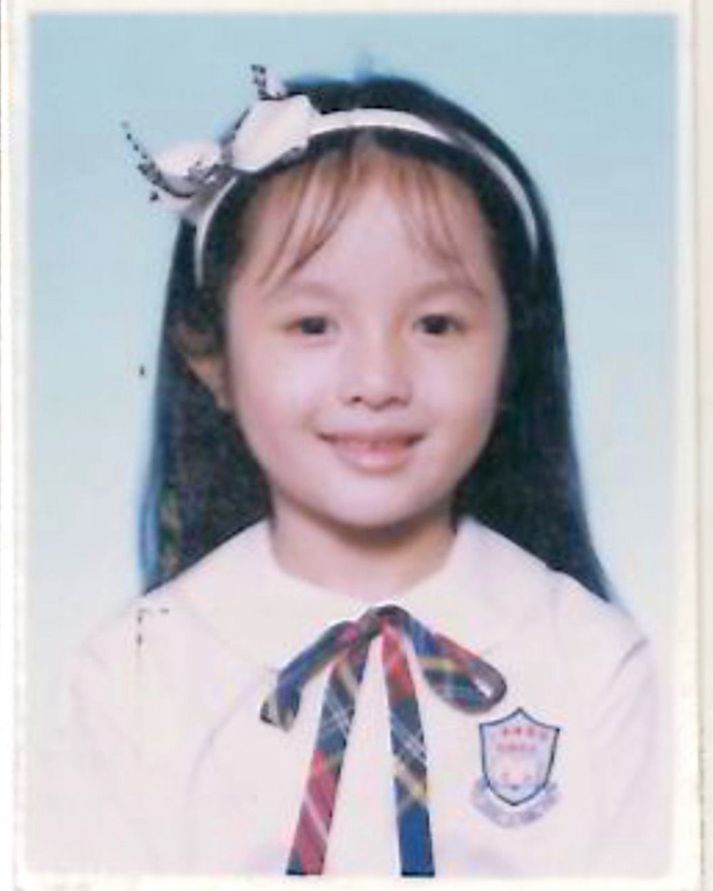 鄺潔楹小學生 look 好可愛呀!