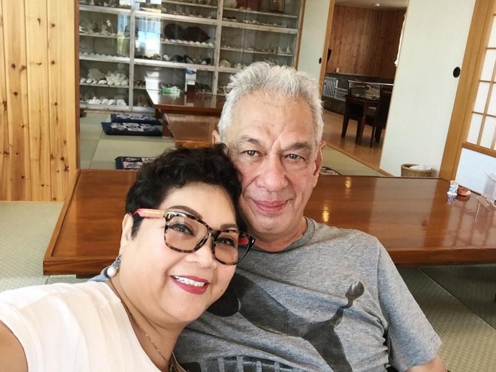 肥媽同葡籍丈夫Rick結婚21年,Rick 3年前患上肺腺癌晚期,肥媽曾透露花超過$600萬醫療費為老公治療。