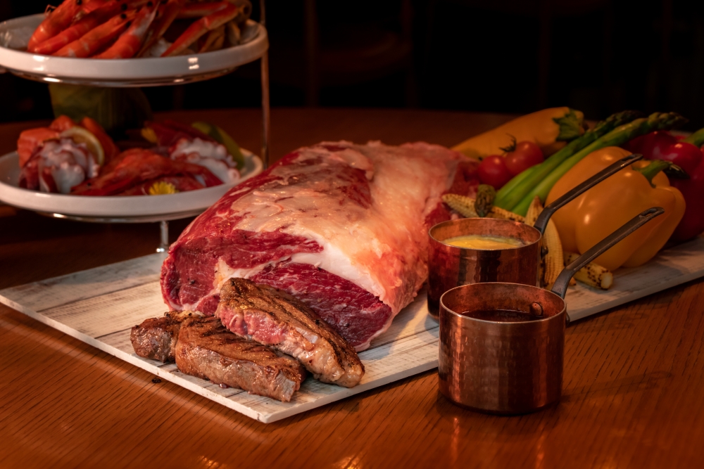 燒和牛肉油脂均勻分佈，加上淡淡焦香，入口豐盈多汁！