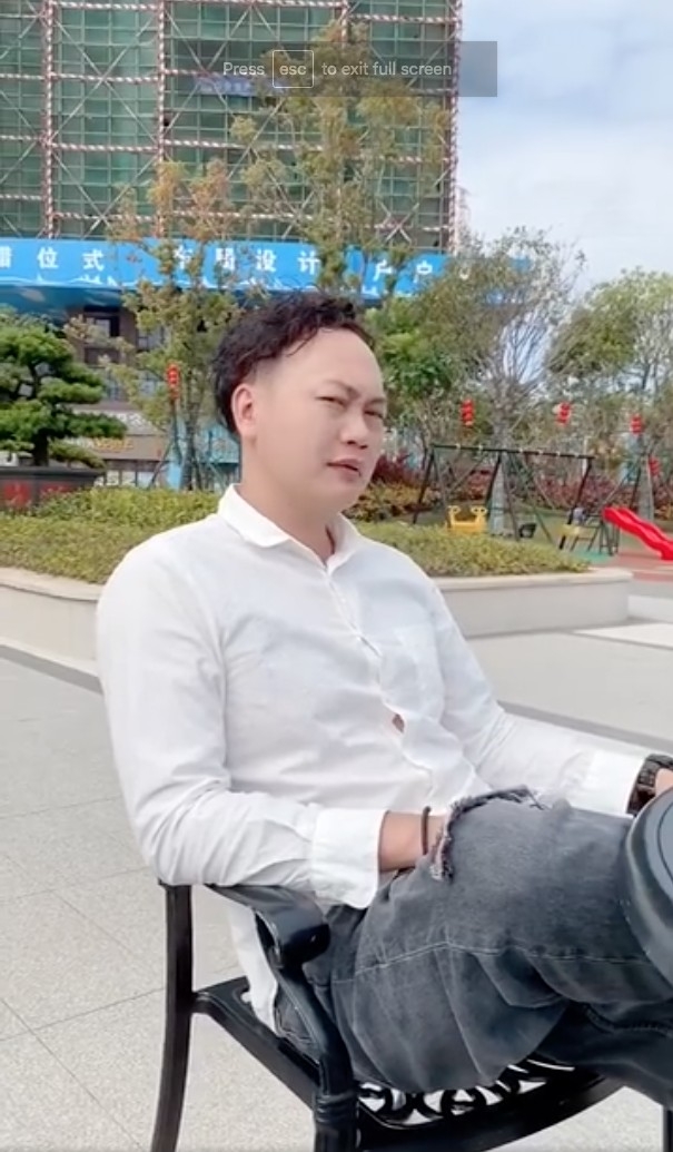 側面真係有幾分相似