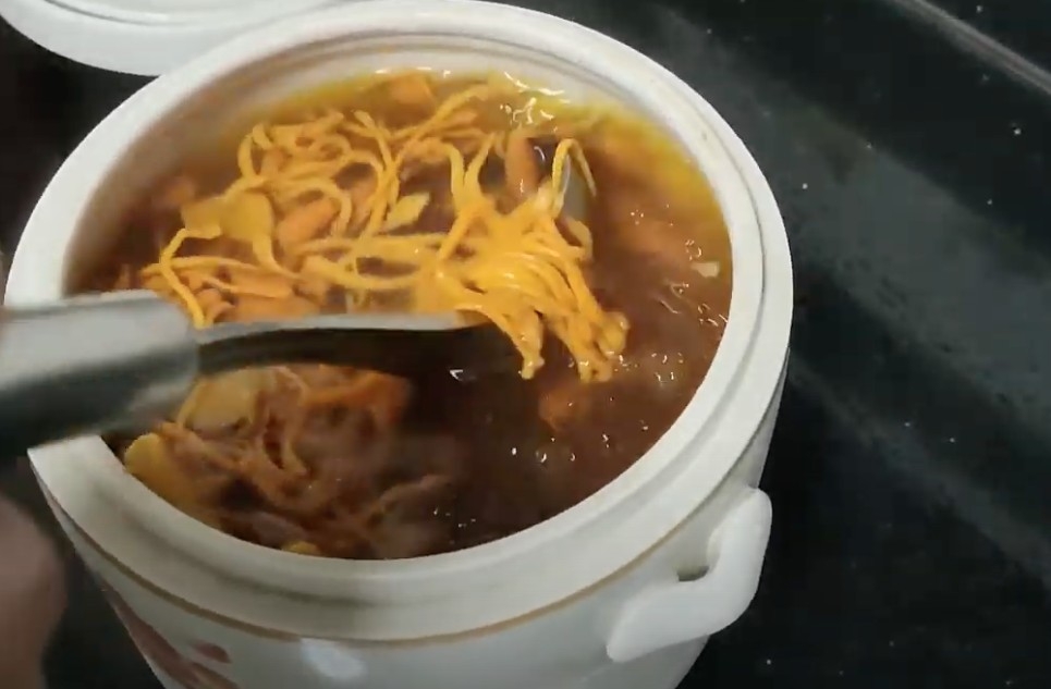 蟲草花瘦肉湯