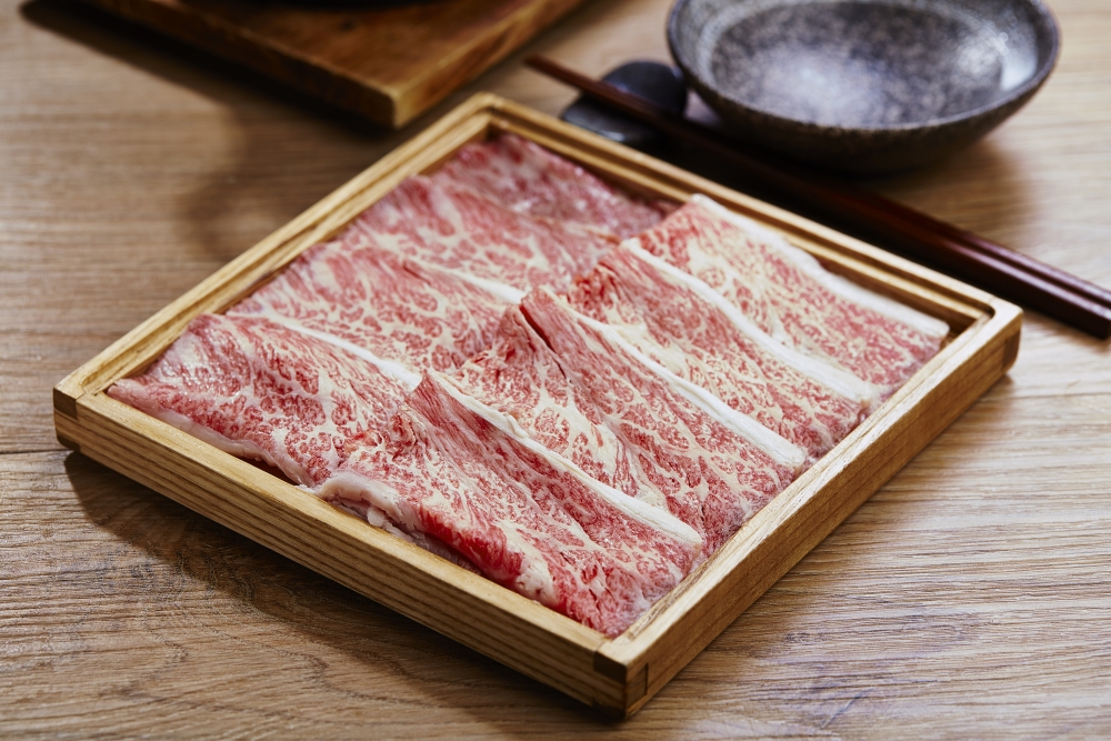 日本佐賀霜降黑毛和牛