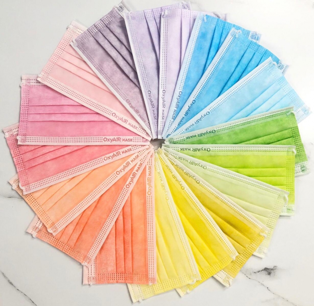 仲有18色Pantone繽紛版口罩