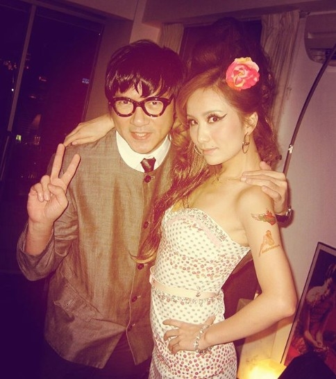 早前豹哥喺 IG post 咗一張同豹嫂嘅 cosplay 合照。