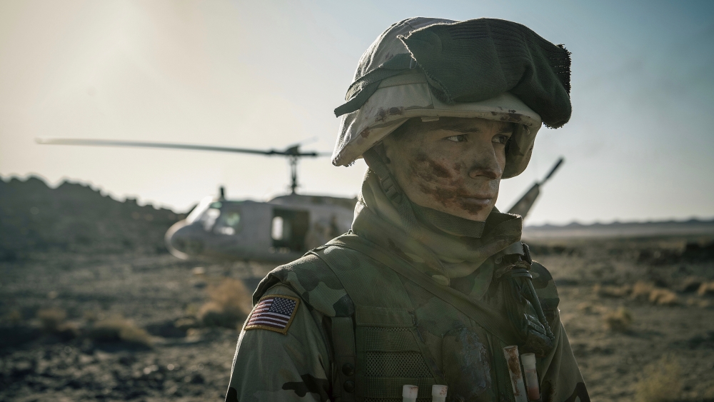 電影從一個落難年輕人嘅視點看生命、愛情、存在意義，並涉及毒品、戰爭等題材，將呈現一個與「蜘蛛俠」非常不一樣嘅 Tom Holland。