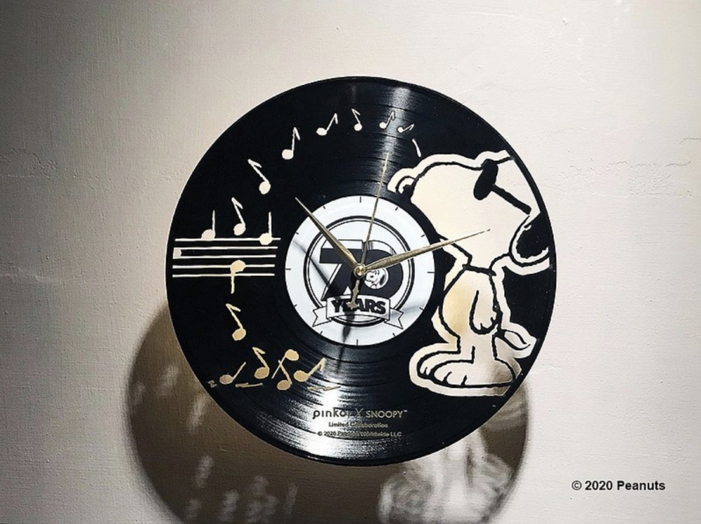 史諾比黑膠時鐘壁燈