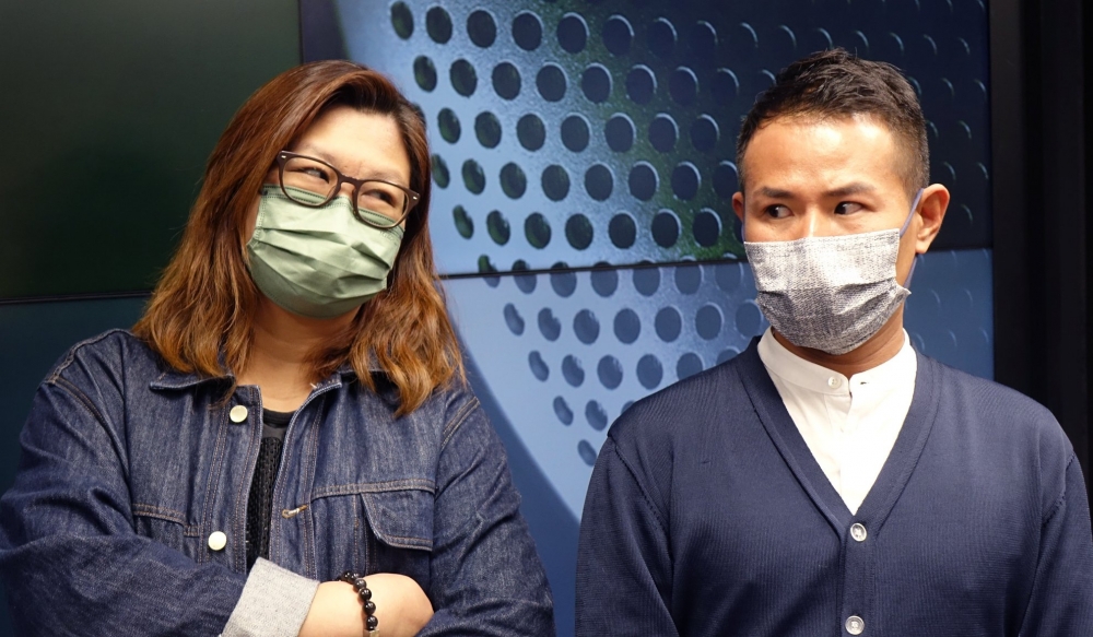 花姐回顧電視圈嘅工作經歷,指最感到挫折、失敗嘅階段,就係喺《勁歌金曲》做導演嘅時候。