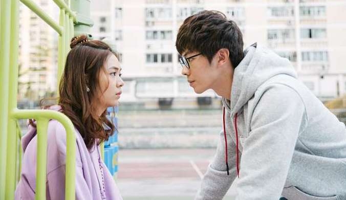 游嘉欣一心想嫁個好老公,雖然同徐文浩拍拖,但面對他人追求,亦生出同男友分手嘅想法