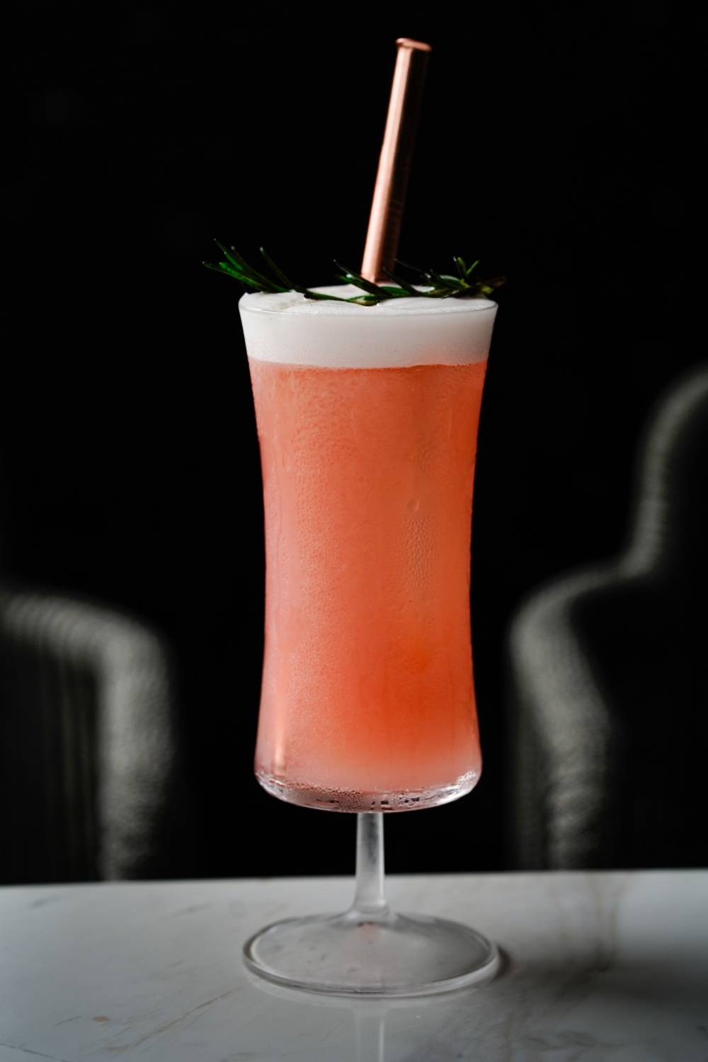 Terra-Abruzzo 用阿爾卑斯琴酒、松葉酒、綠蕁麻酒做基底,加上迷迭香同紅莓香油