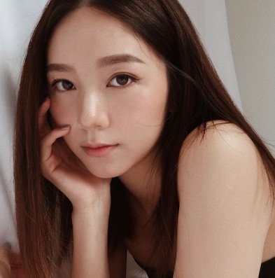 劇中飾演李若彤女兒「黃河」嘅 Heidi 李靜儀一直活躍於社交平台,完全就係一位「IG 女神」。