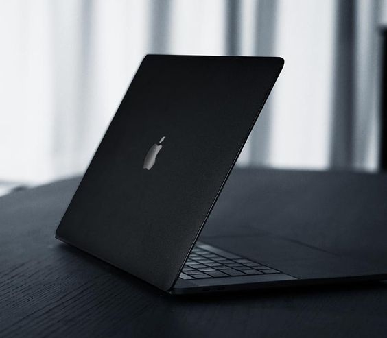 專利申請文件又指有技術可將塗層用於多種金屬上，例如鋁、鈦、鋼。