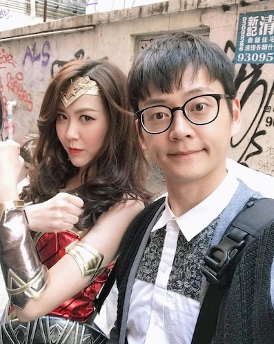劉佩玥喺劇中以神奇女俠造型登場,相當驚艷,佢亦喺社交平台上傳當時嘅花絮照。