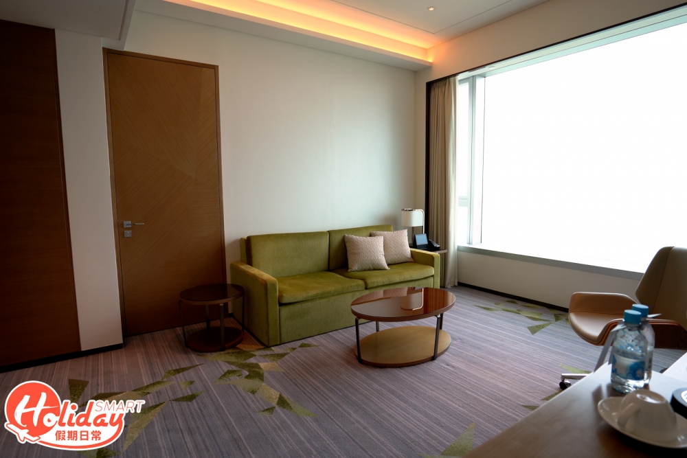 尊貴海景套房(Premier Ocean View Suite),面積較客房房型大一倍。