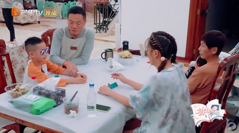 早前喺《新生日記2》應采兒都有要求Jasper學習中文