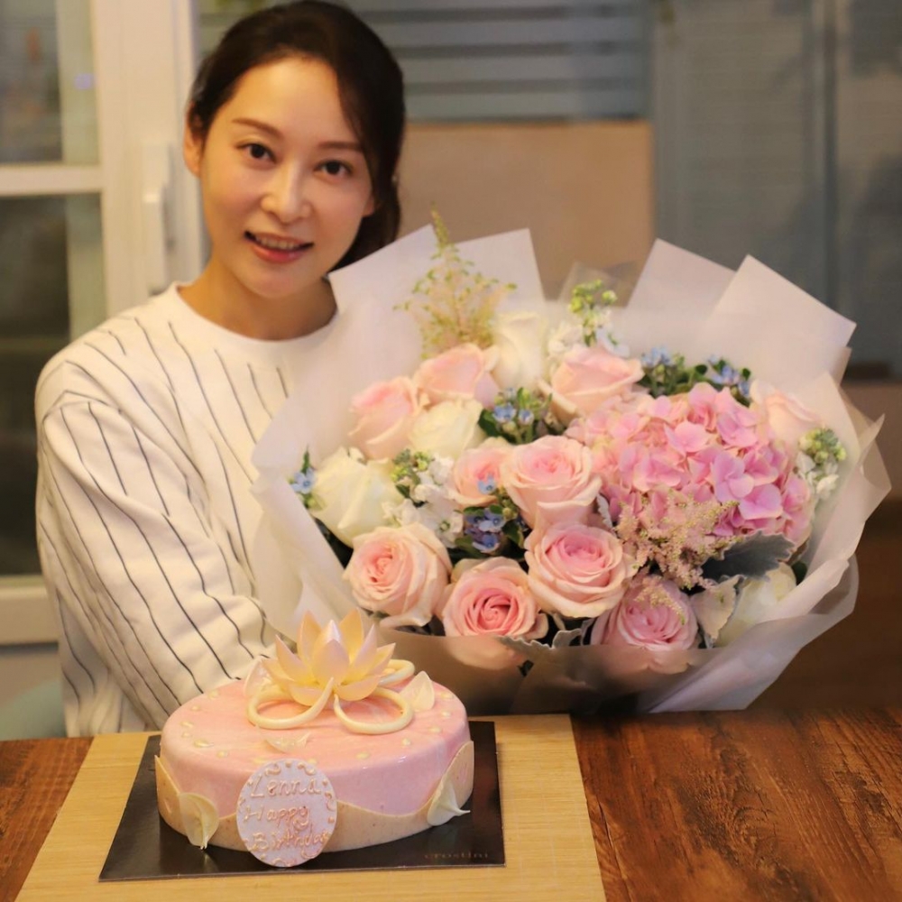 近日楊卓娜就透露,雖然同老公相戀11年,但兩人至今仍未註冊結婚!